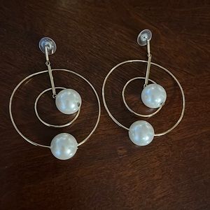 Tory Burch Multi Hoop Pearl Globe Earrings Gold